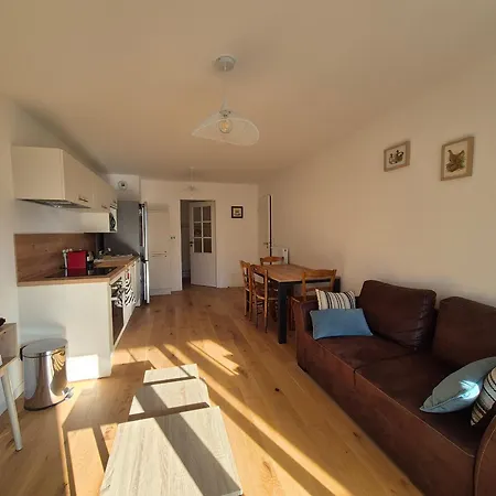 4 Personnes - Vue Proche - Fr-1-482-149 *